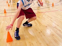 Kunnskapsutveksling på treningsleir basketball i Barcelona, Spania