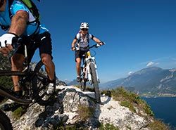 Sykling og Mountain Bike i Pyreneene, nær Barcelona, Spania