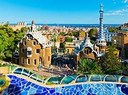 Severdigheter, sightseeing, shopping, festivaler og attraksjoner i Barcelona