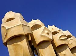Gaudi står bak mange attraksjoner i Barcelona som La Pedrera